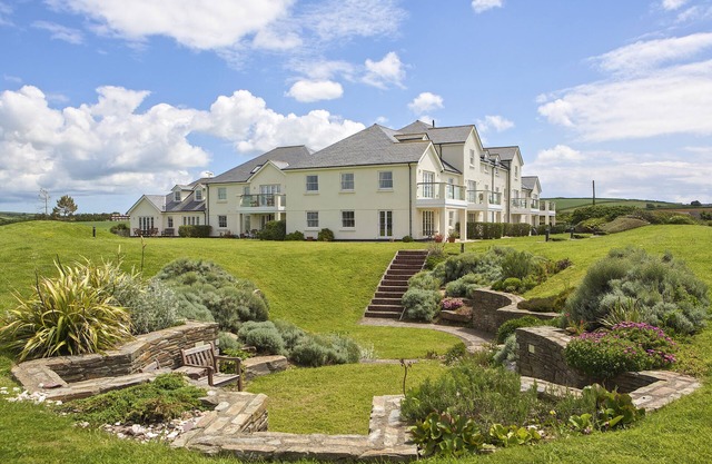 8 Thurlestone Beach, THURLESTONE