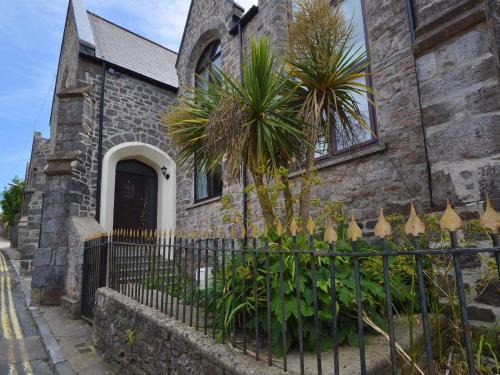 8 Torwood Gables