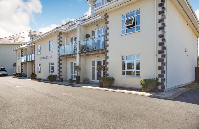 8 Tywod Arian, MORFA NEFYN