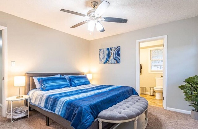 ⁂Secret Serenity⁂ Work/Play/Vacation - Sleeps 11!