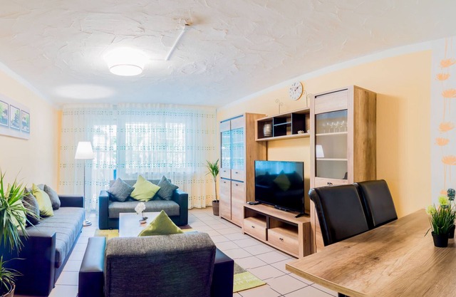 Appartement de 85 m² avec grand balcon au 1er A l'étage - hébergement pas cher