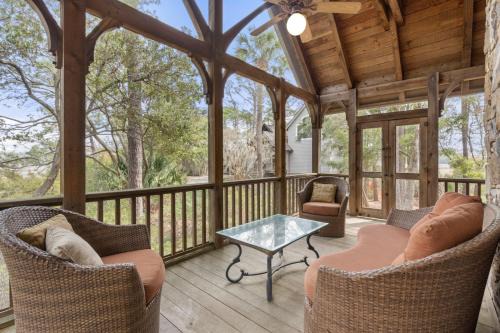 9 Club Cottage Lane by Akers Ellis Rentals
