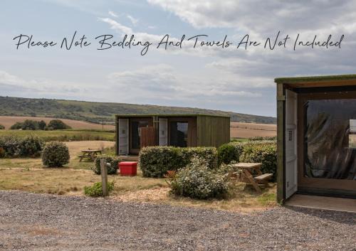 9 Eagles Eyrie, Camp Tapnell