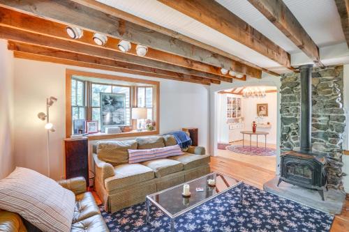 9 Mi to Dtwn Hudson Pet-Friendly Home with Pool