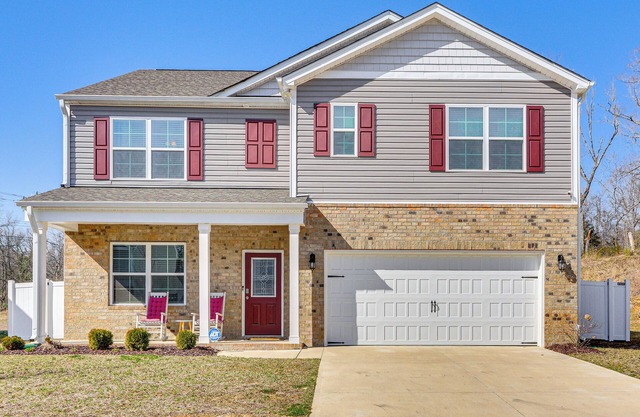 9 Mi to Old Salem: Spacious Family Home w/ Yard!