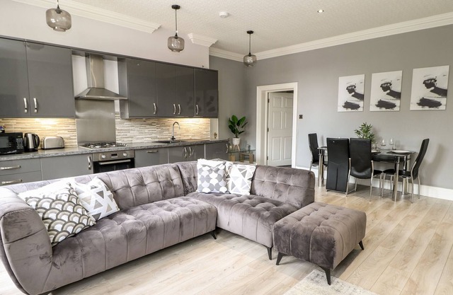 9, St John's North Apartments, WAKEFIELD