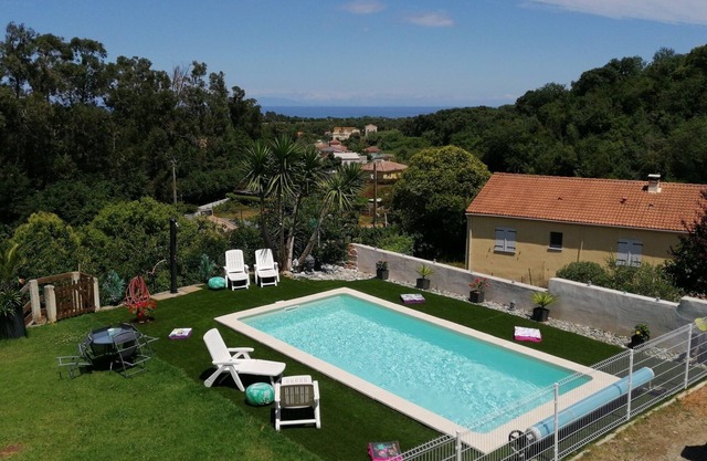 90m² entre mer (2km) et montagne, au coeur du maquis