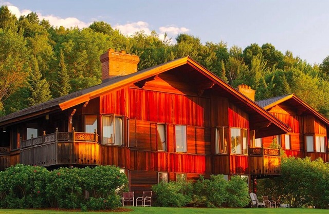 Une belle villa de deux chambres d'inspiration autrichienne à Stowe, Vermont!