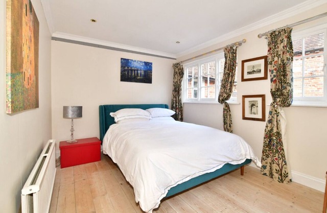 A beautiful, charming & deceptively spacious converted barn in a quiet location