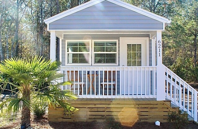 A beautiful tiny house in a beautiful little paradise for you to enjoy nature