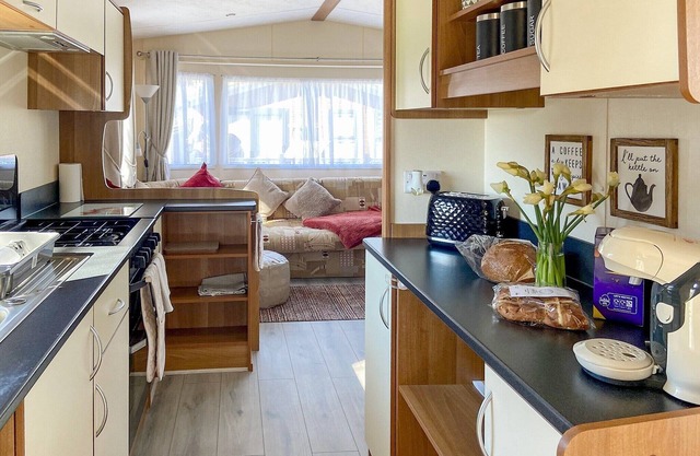 A beautiful two bedroomed van situated on the popular holiday park in Sandown on the Isle of Wight.