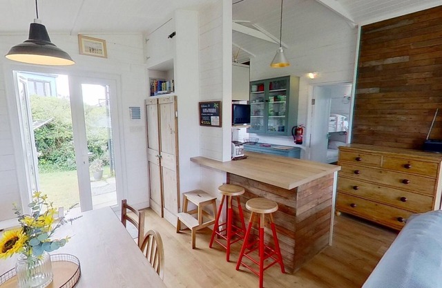 A beautifully presented space which envelopes you in calm and comfort the moment you arrive