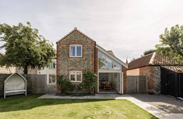 A beautifully renovated coastal hideaway