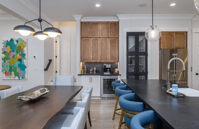 A Brand New Beautiful Townhouse in Moreland Village!