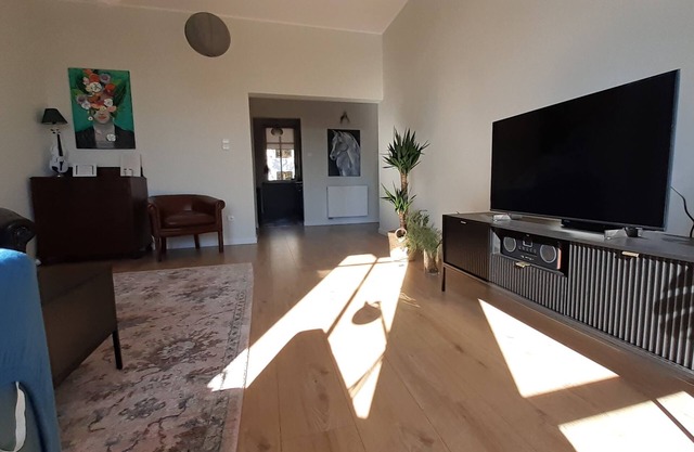 A charming and spacious apartment in a good location.