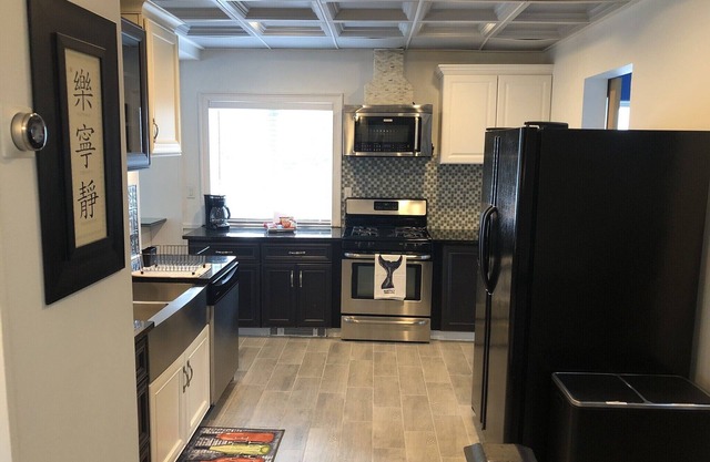 A charming modern suburban 3 bedroom condo close to Boston