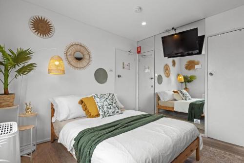 A Chic Beach Studio 5min walk To Bondi Beach