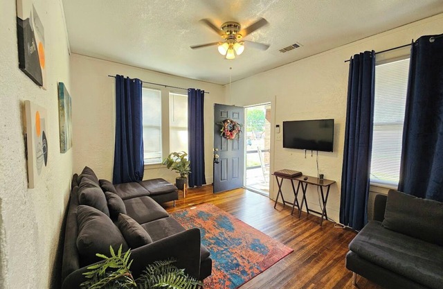 A cute fully furnished place to stay in Memphis