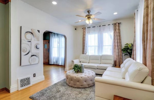 A Exquisite Vintage Rare Historical Ranch House!