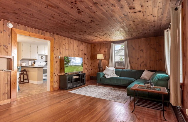 A family friendly stay in the peaceful town of Hughesville