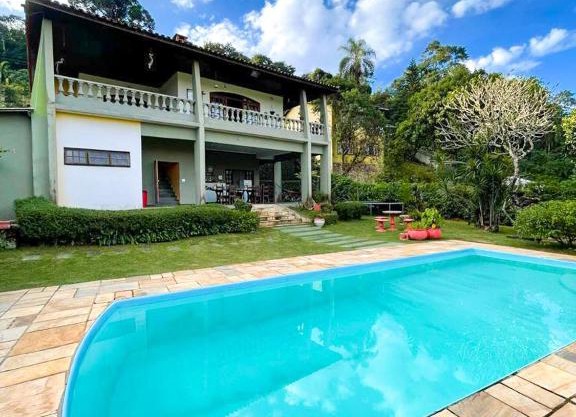 A FIRMA WAKE MASTER HOUSE