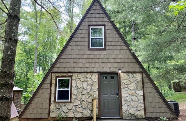 A-Frame # 12 | Hocking Hills