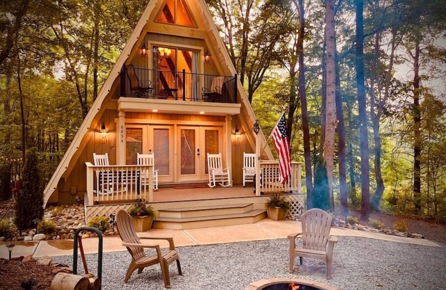 A-Frame of Mind & 30 min from city. Free Breakfast