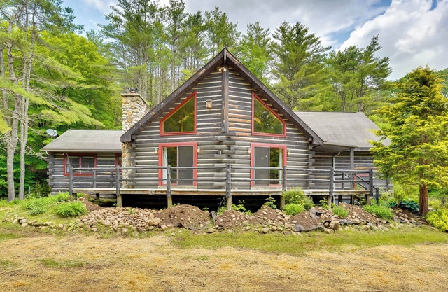 A-Frame Log Home w/ Game Room Near Lake George!