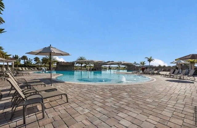 A Golfer's Dream Get Away. Enjoy resort style living at Lakewood National.