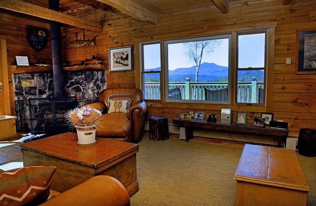 Une grande maison 4 saisons; Relaxant, rustique, pittoresque - cette maison a tout pour plaire