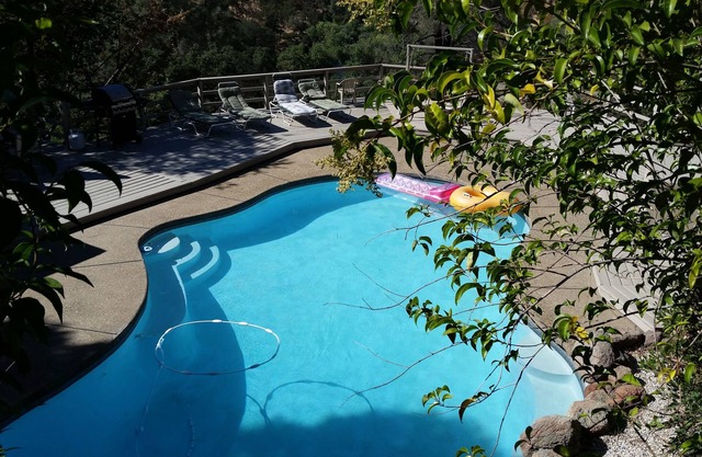 A Great Riverfront Vacation Retreat, près des lacs, terrains de golf et Rolling Hills