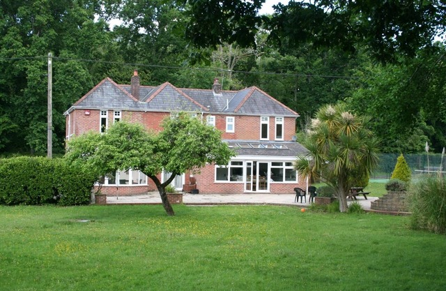 Grande maison sur un terrain, à Nouveaux Forest Park et près de la mer