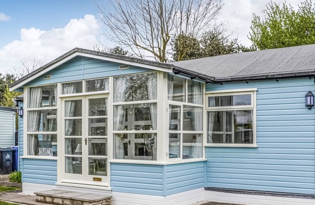 2 bedroom accommodation in Humberston Fitties, near Grimsby