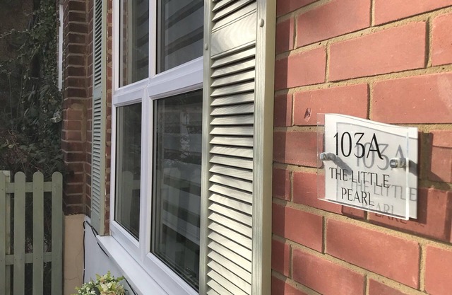 Une belle maison spacieuse de 2 chambres pouvant accueillir jusqu'à 5 personnes. Propre allée.