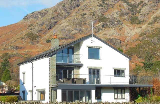 Une propriété de luxe avec de superbes équipements modernes dans le centre du village Coniston