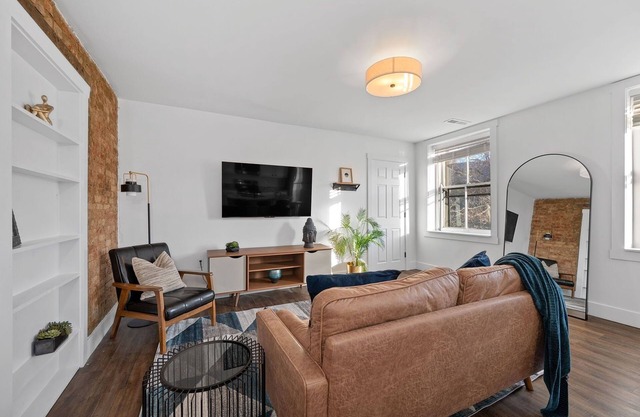 A Mid-Century Haven in the Heart of Mainstrasse Village