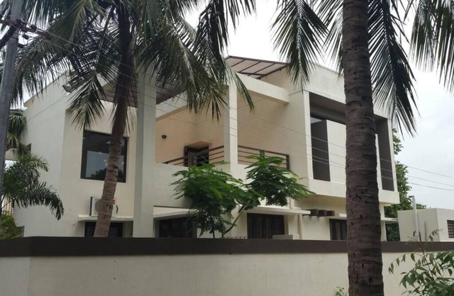 A Modern 4200 sqft villa with great outdoors !