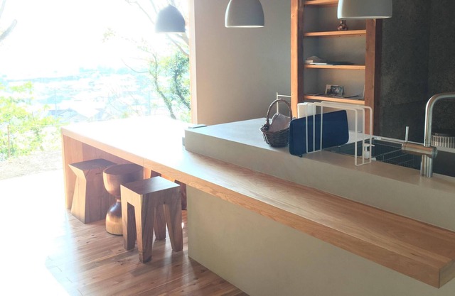 Vivre à Daegu dans une maison surplombant la baie de Sagami