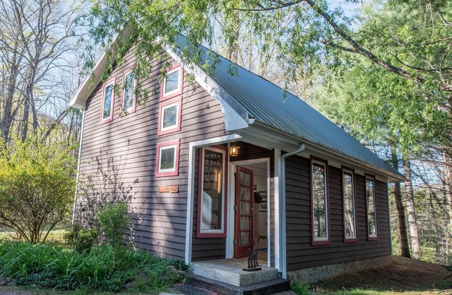 Lake Eden Studio - une retraite d'artiste parfaite ou une escapade romantique en montagne