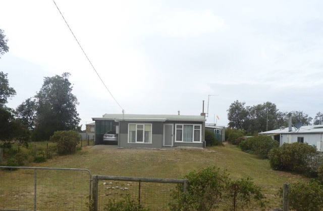 "UNE MAISON DE VACANCES FRIENDLY PET AU PARADIS"