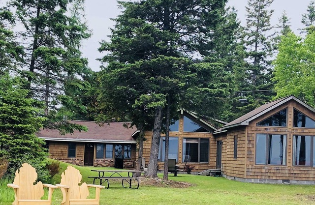Une plage de sable privée sur la rive du lac Michigan en fait un lieu unique