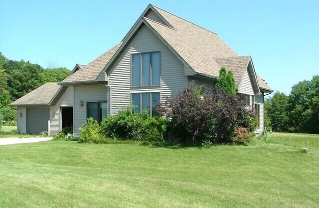 Une maison de campagne privée et paisible près du lac Elkhart