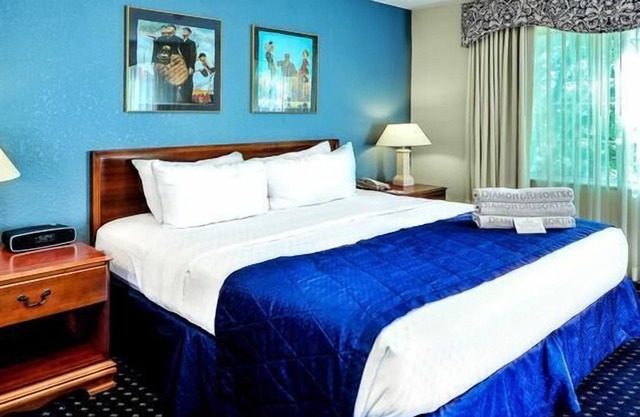 Family Vacation! Near Snite Museum of Art, Kitchenette, Indoor Pool, Bar