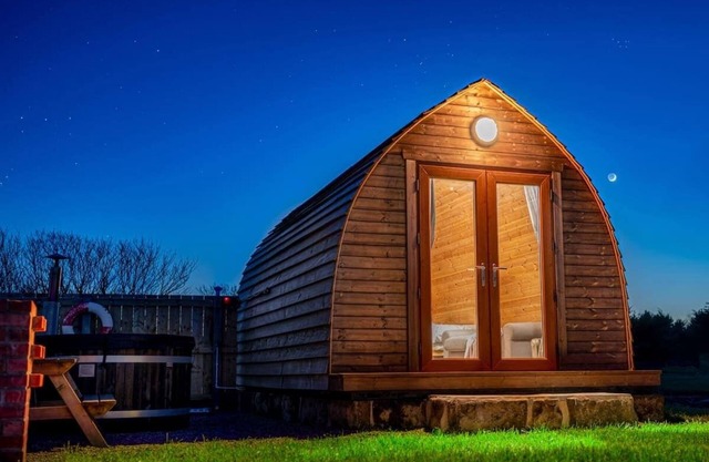 A quirky pod with one double and shower room.