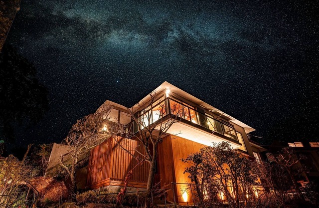 A rental villa nestled quietly in the mountains with a hot spring and private sauna / Atami Shizuoka