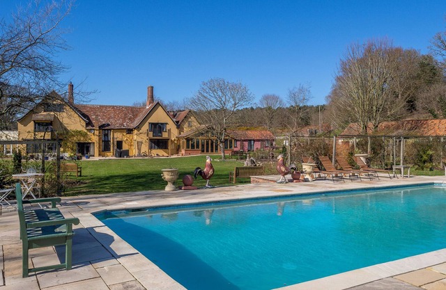 A romantic cottage boasting onsite spa facilities