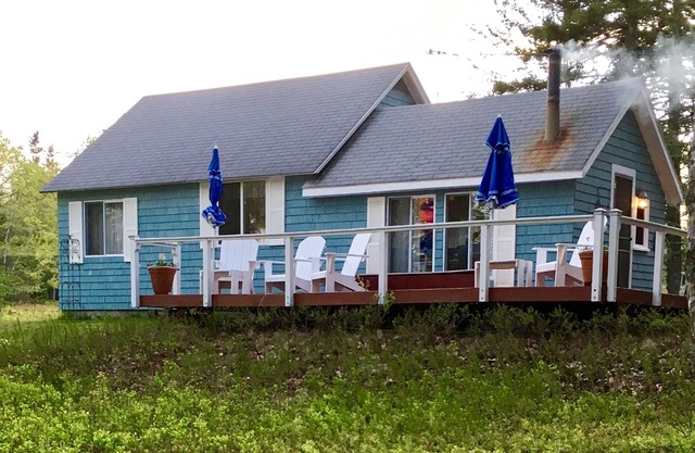 Une petite, rustique et privé chalet. idéal pour les couples ou une petite famille.