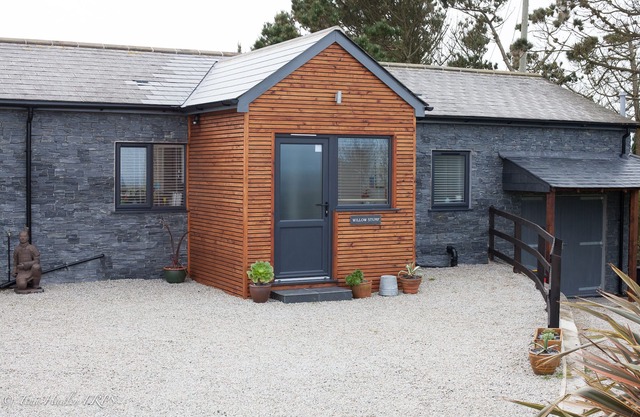 Un gîte spacieux avec jardin, à quelques pas de Lands End.