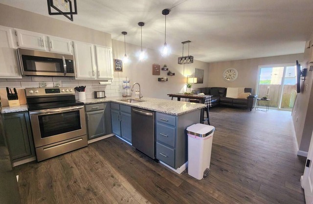 A Spacious Townhome in Newton - Unit C