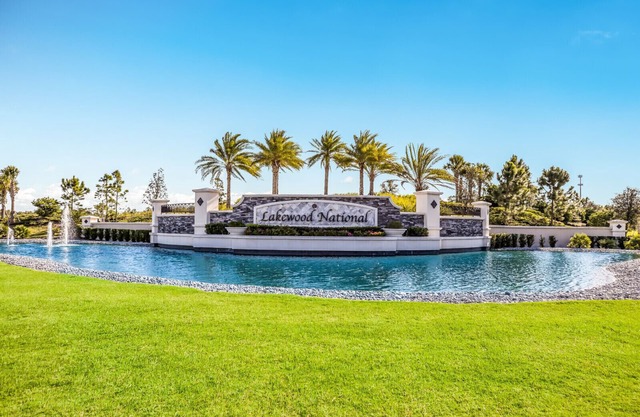 A Stones Throw - a golfers dream at Lakewood National Golf Club.